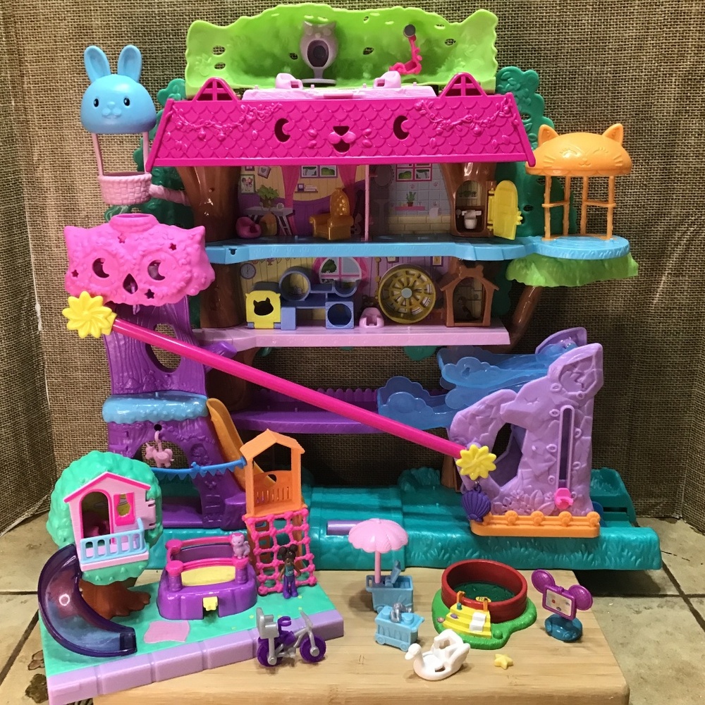 Polly Pocket Tree House and Extras